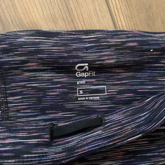 GAP Fit Ankle Leggings - Picture 2 of 3